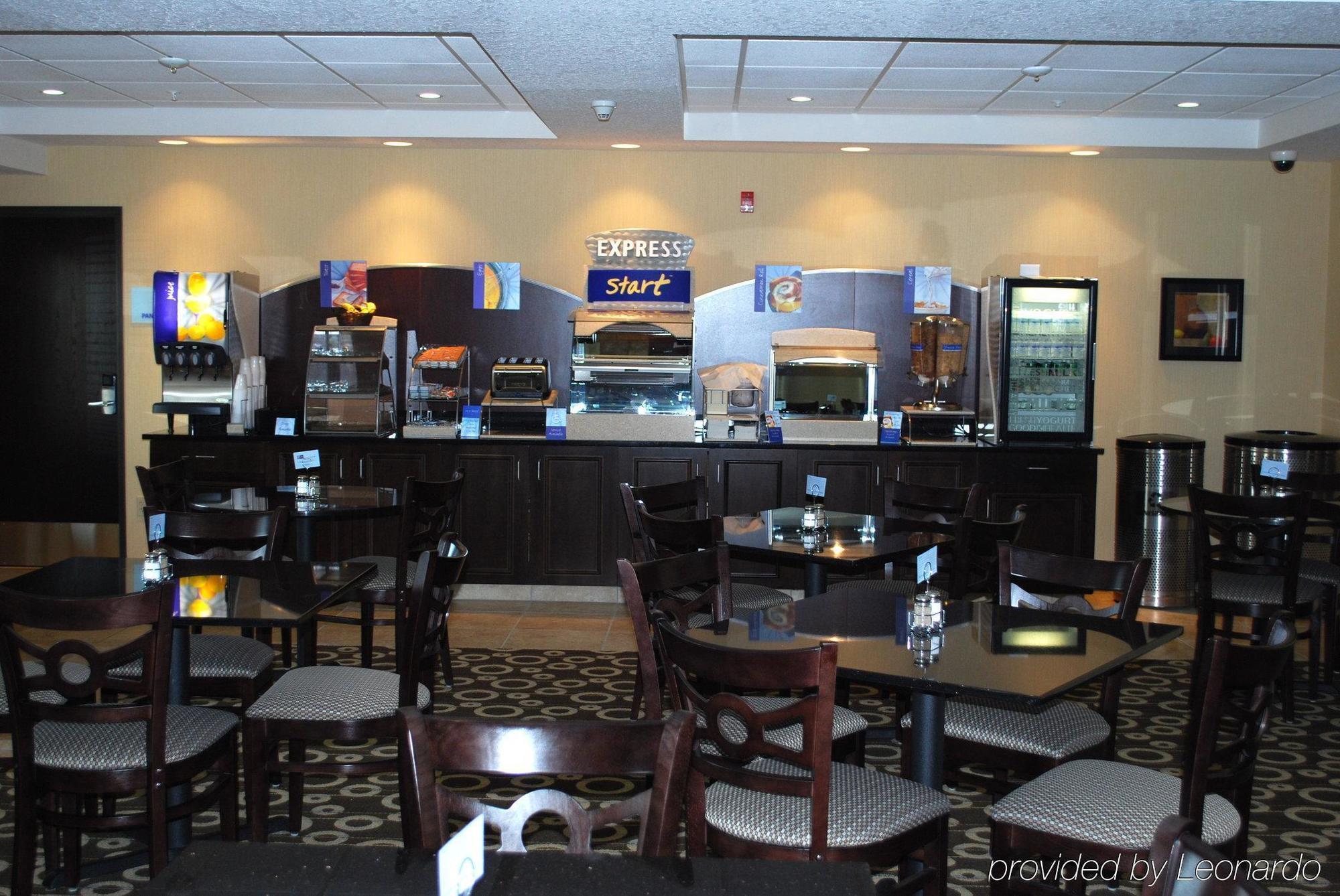 Holiday Inn Express Pekin - Peoria Area, An Ihg Hotel Pekin Heights Restaurant photo